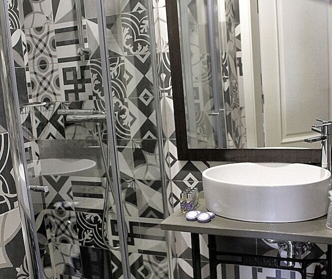 تختخواب و صبحانه Art'otel Barcelos