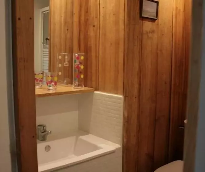 Aamiaismajoitus (B&B) Chambres D Hôtes Ene Gutizia