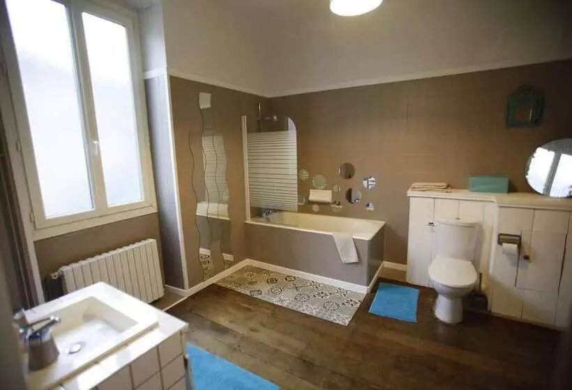 Aamiaismajoitus (B&B) Chambres D Hôtes Ene Gutizia