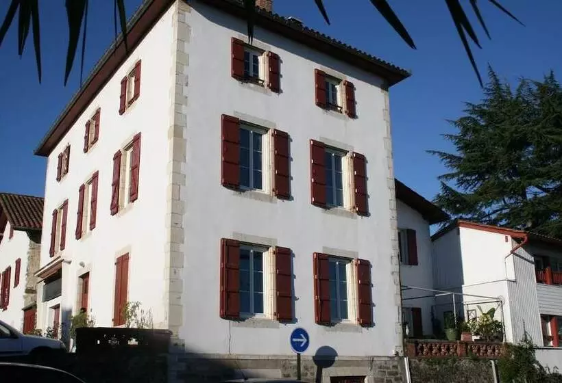 Aamiaismajoitus (B&B) Chambres D Hôtes Ene Gutizia