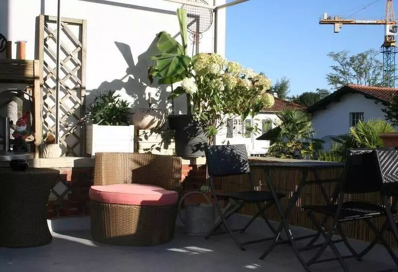 Aamiaismajoitus (B&B) Chambres D Hôtes Ene Gutizia