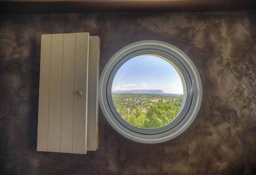 مبيت وإفطار La Bastide Perchée