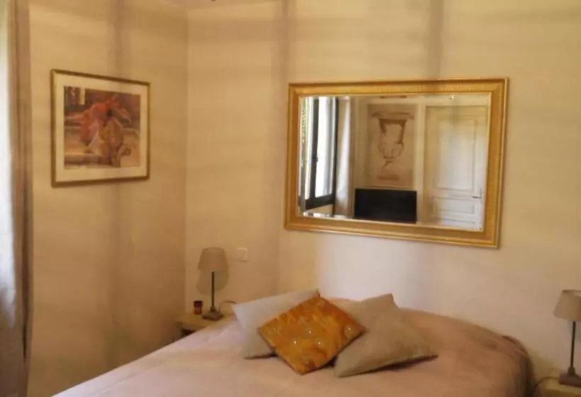 Aamiaismajoitus (B&B) Longo Maï