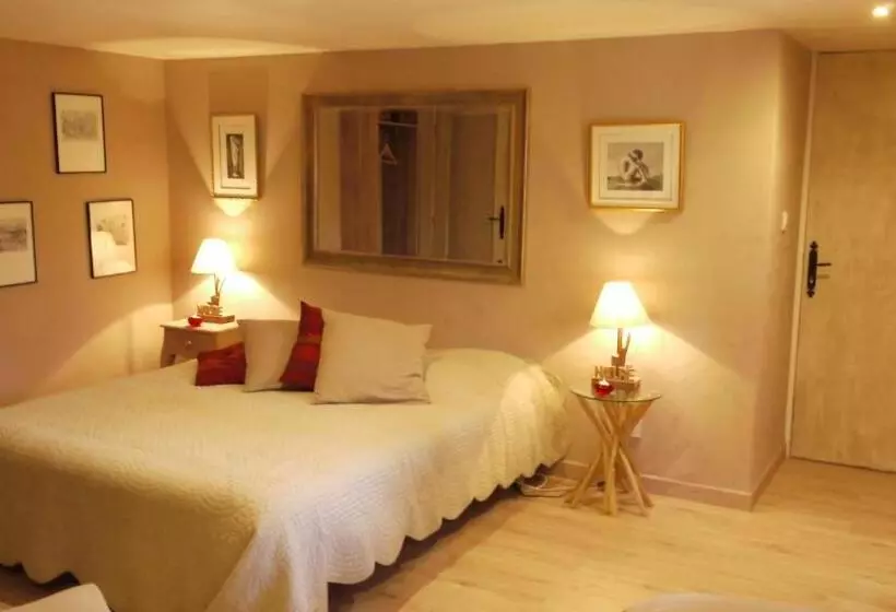 Aamiaismajoitus (B&B) Longo Maï