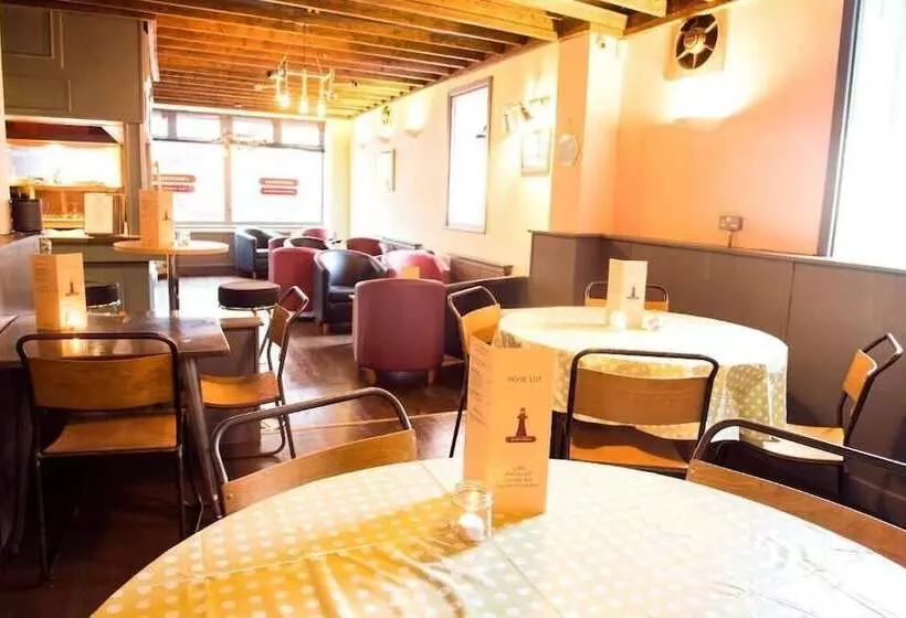 Aamiaismajoitus (B&B) Nik The Greek