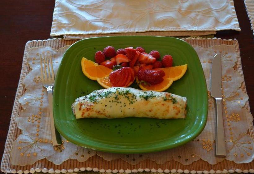 Bed & Breakfast Rowena's Retreat