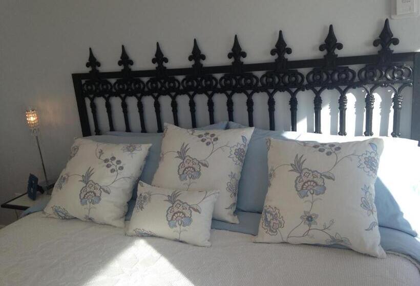 Donna's Bed & Breakfast