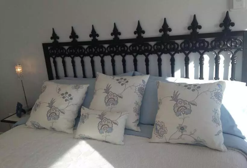 Donna's Bed & Breakfast