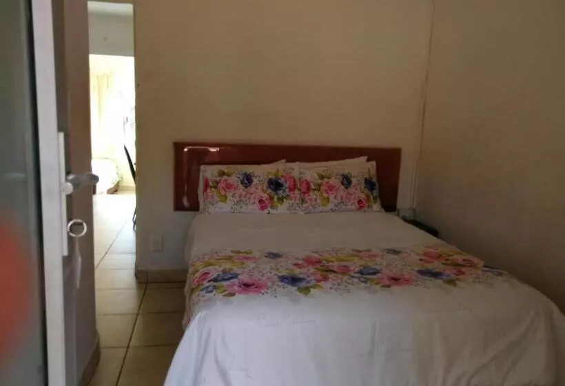 هتل Bluff Accommodation Aybriden Self Catering