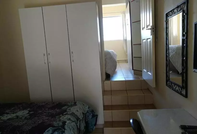 هتل Bluff Accommodation Aybriden Self Catering