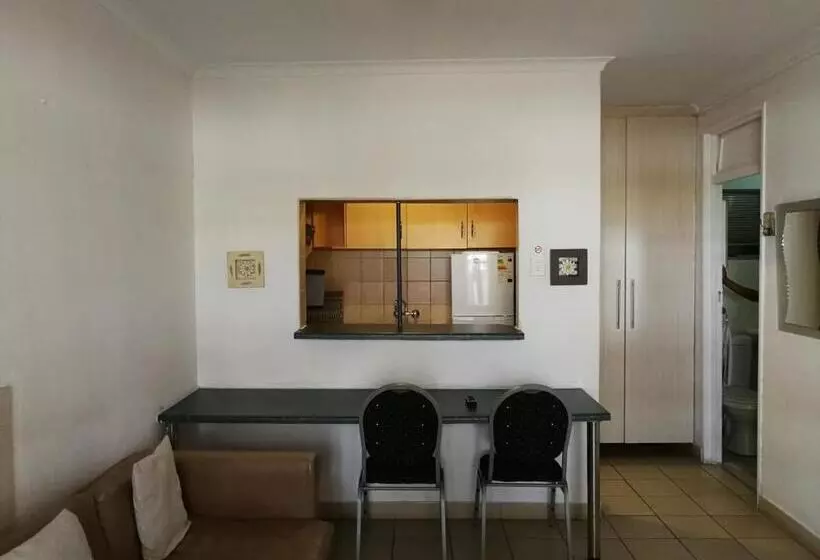 هتل Bluff Accommodation Aybriden Self Catering