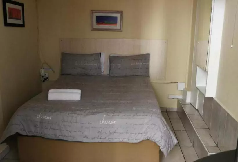 هتل Bluff Accommodation Aybriden Self Catering