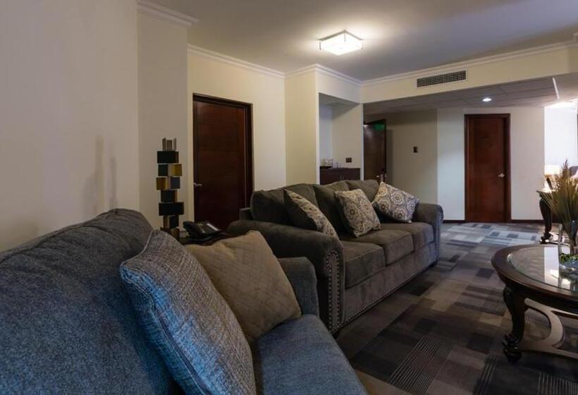 هتل Costa Pacifico   Suite