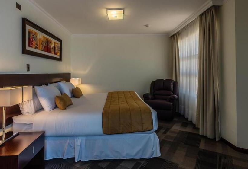 هتل Costa Pacifico   Suite