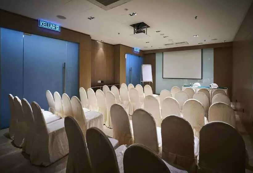 هتل D Sora Boutique Business
