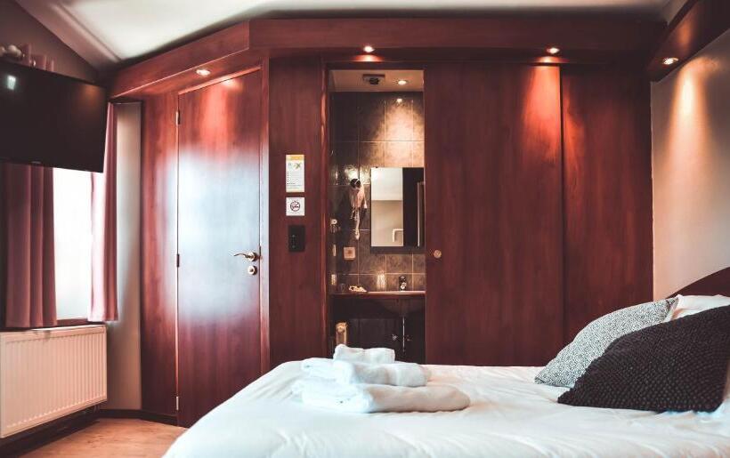 Отель Hôtel L Etoile De Marie