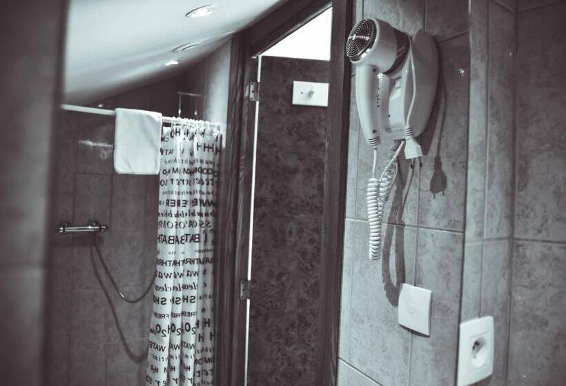 Отель Hôtel L Etoile De Marie