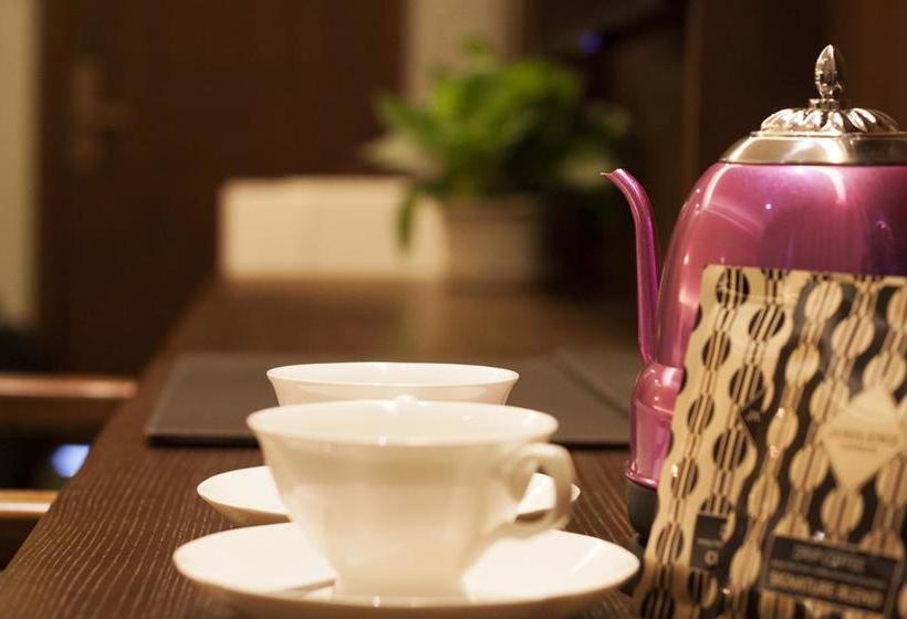 호텔 James Joyces Coffetel