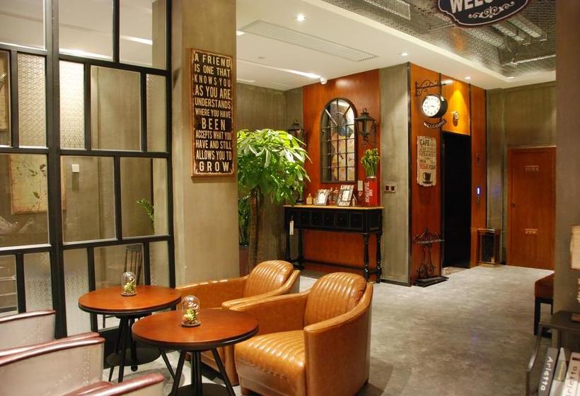 호텔 James Joyces Coffetel