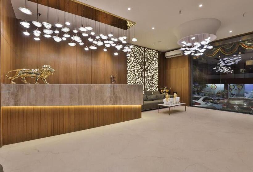 هتل Elements Surat