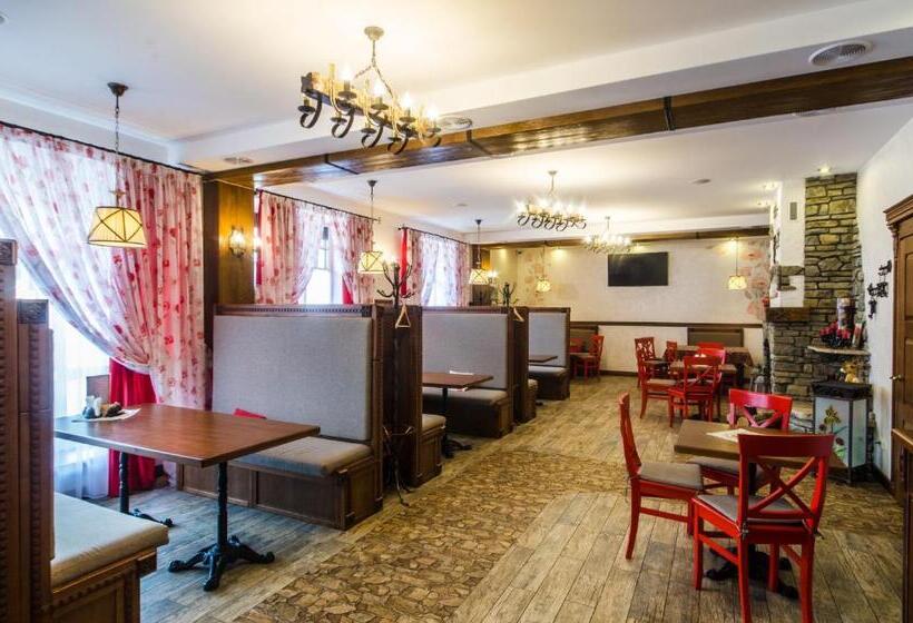 ホテル Lepsza садыба