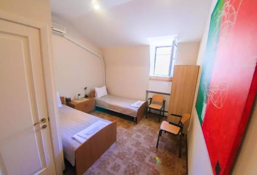 هتل Saint Paul Odessa