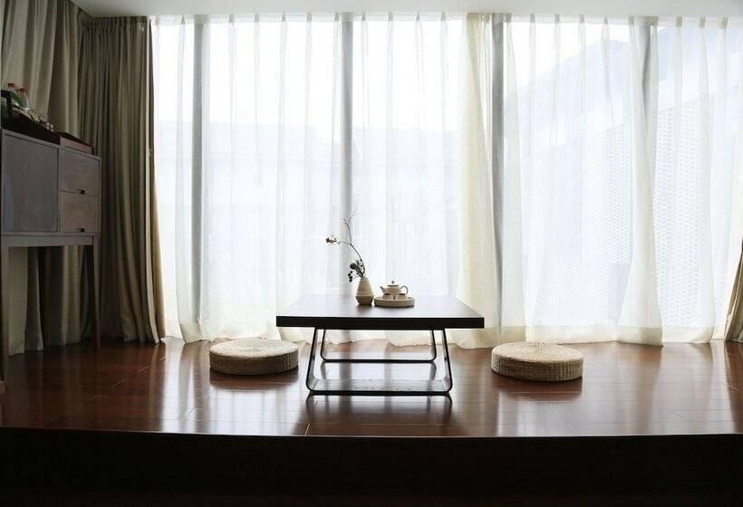 Otel Seclusive Life In Jiangnan •canal Yard