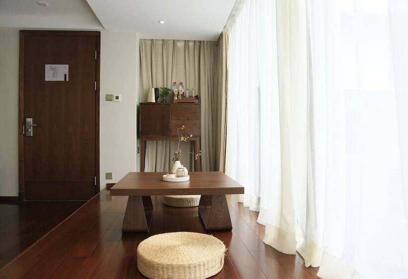 Otel Seclusive Life In Jiangnan •canal Yard