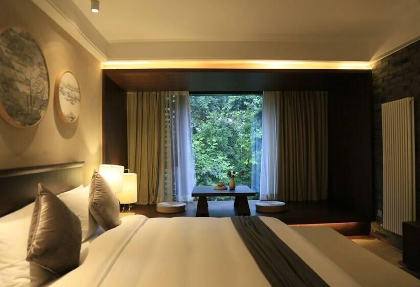 Otel Seclusive Life In Jiangnan •canal Yard