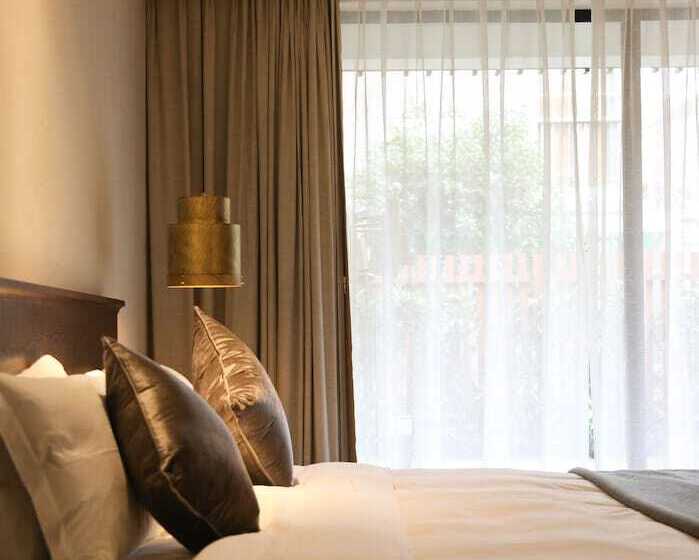 Otel Seclusive Life In Jiangnan •canal Yard