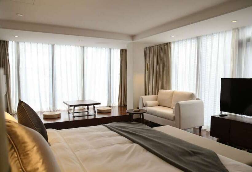 Otel Seclusive Life In Jiangnan •canal Yard