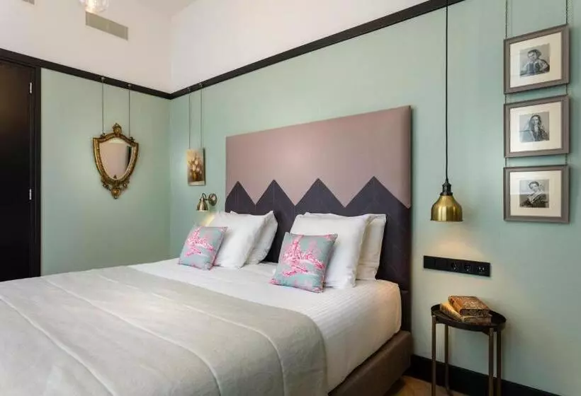 Hotel The Hendrick S