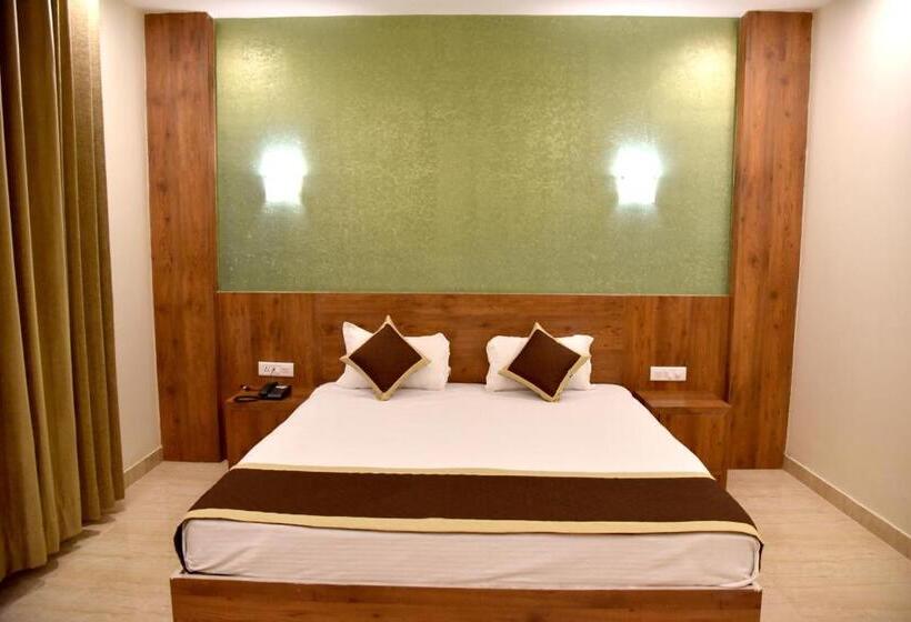 Hotel Triveni Residency