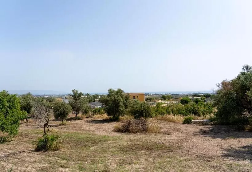 B&b L Uliveto Rooms & Pool