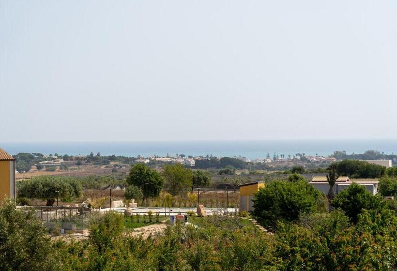 B&b L Uliveto Rooms & Pool