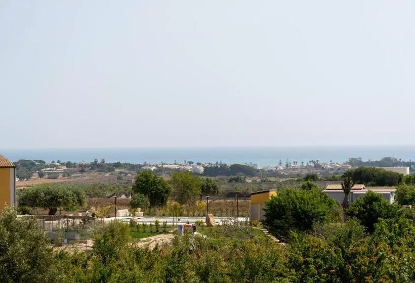 B&b L Uliveto Rooms & Pool