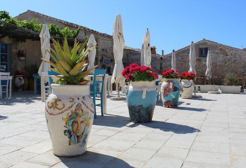 B&b L Uliveto Rooms & Pool