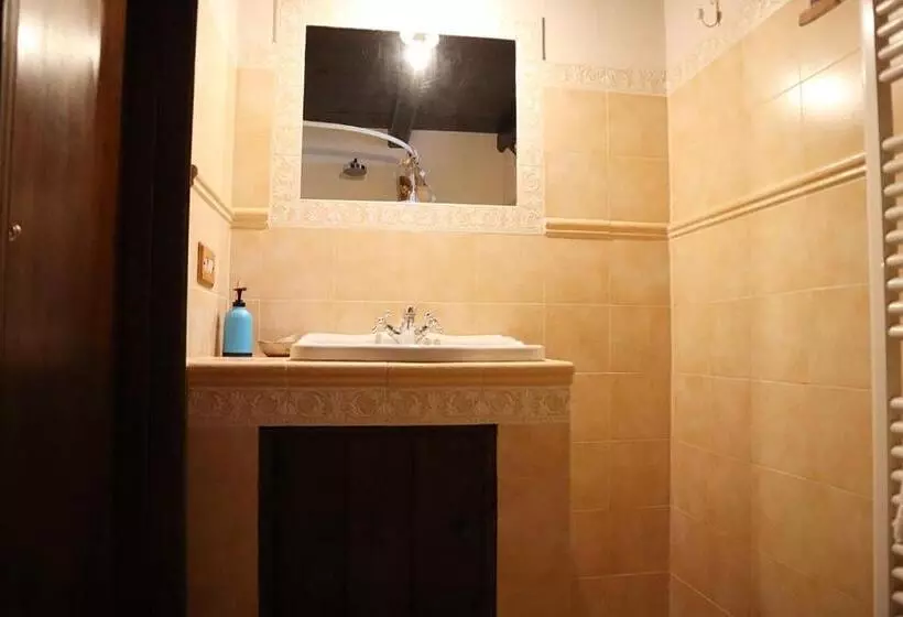 Aamiaismajoitus (B&B) Casal D'upupa