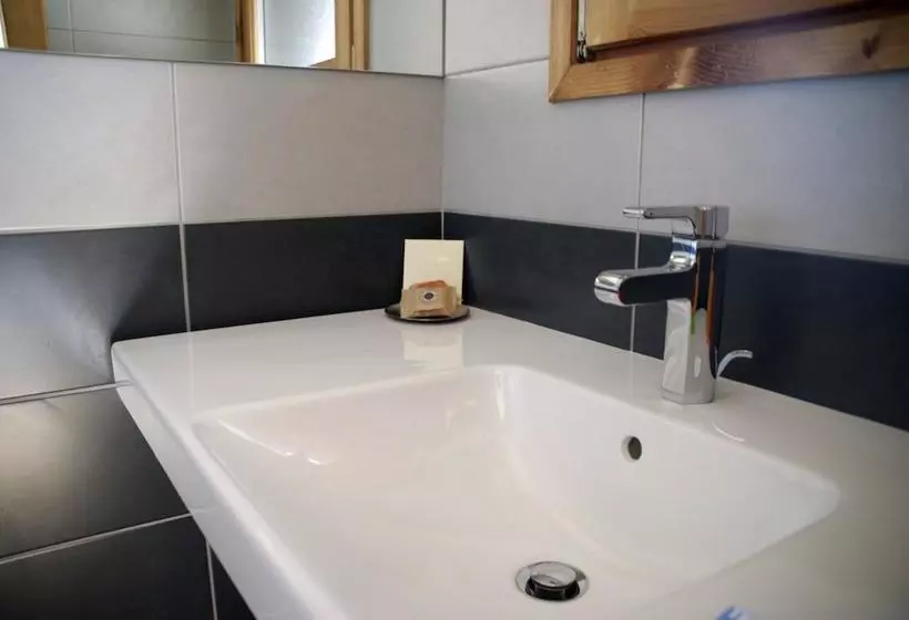 Aamiaismajoitus (B&B) Châlet Beatrice