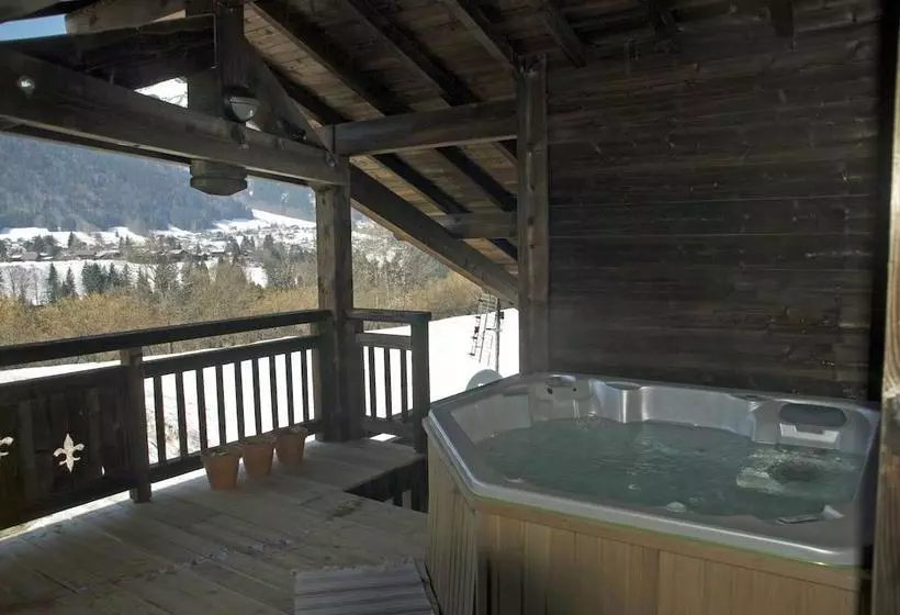 Aamiaismajoitus (B&B) Châlet Beatrice