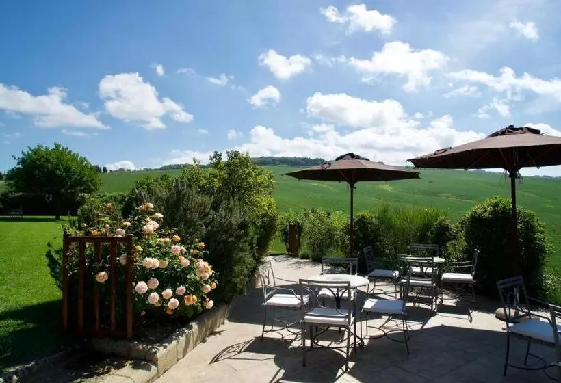 ベッドアンドブレックファースト L Olmo