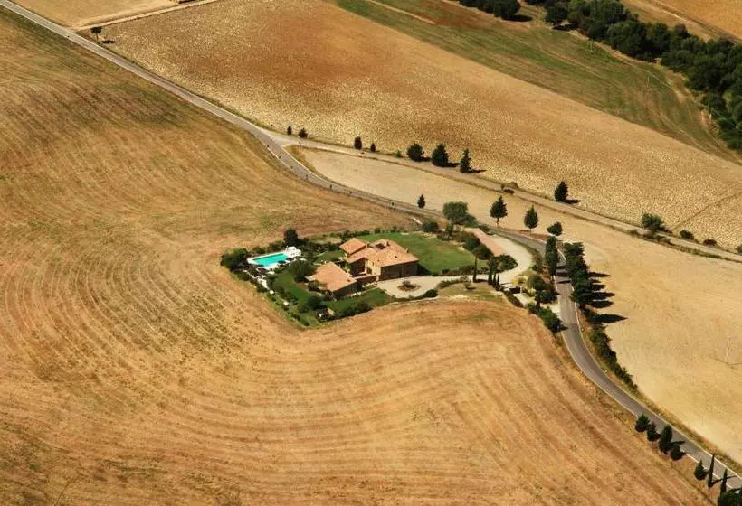 ベッドアンドブレックファースト L Olmo