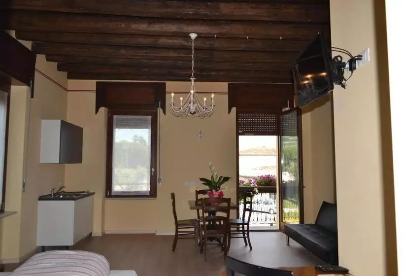 ベッドアンドブレックファースト Locanda La Sosta