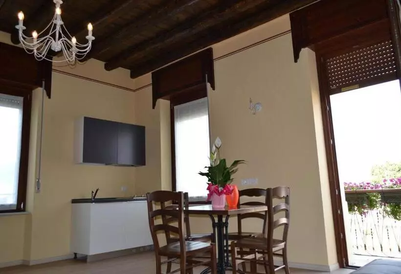 ベッドアンドブレックファースト Locanda La Sosta