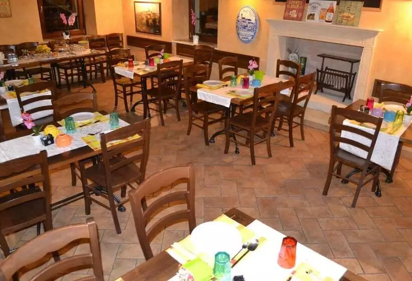 ベッドアンドブレックファースト Locanda La Sosta