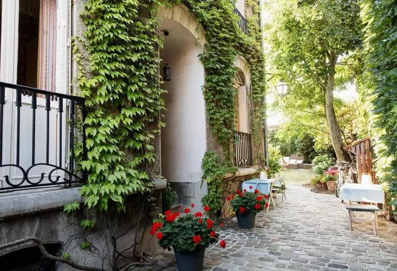 ベッドアンドブレックファースト Maison D'hôtes La Poterne