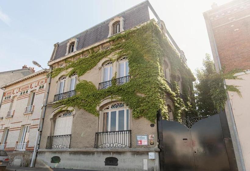 تختخواب و صبحانه Maison D'hôtes La Poterne