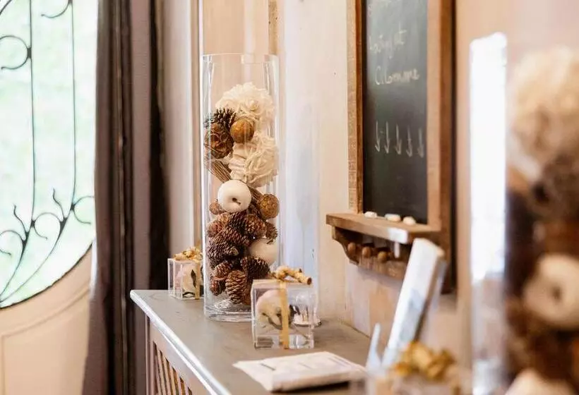 ベッドアンドブレックファースト Maison D'hôtes La Poterne