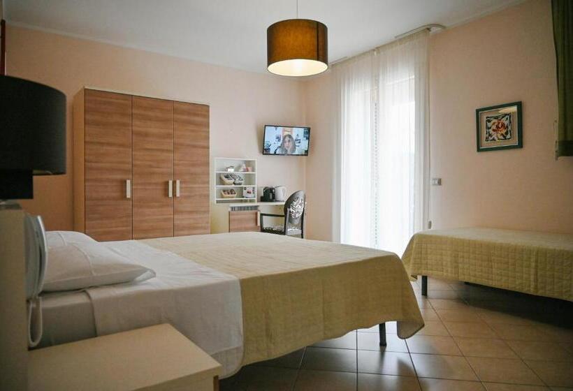 تختخواب و صبحانه Stella Del Sud