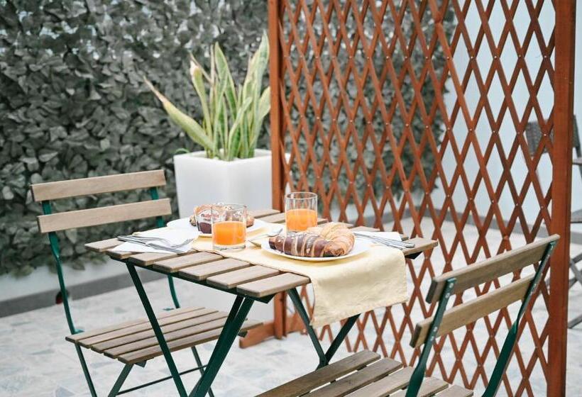 تختخواب و صبحانه Stella Del Sud